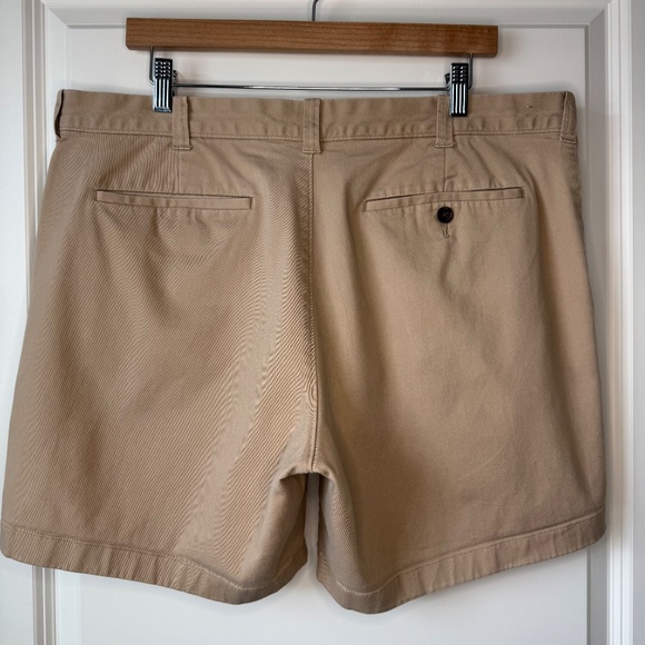 J. Crew - Men's 7" flex chino short - Size 38 - Picture 5 of 5